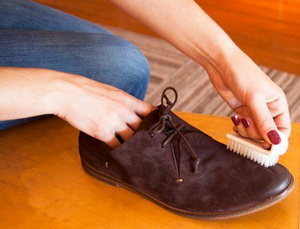 як почистити взуття